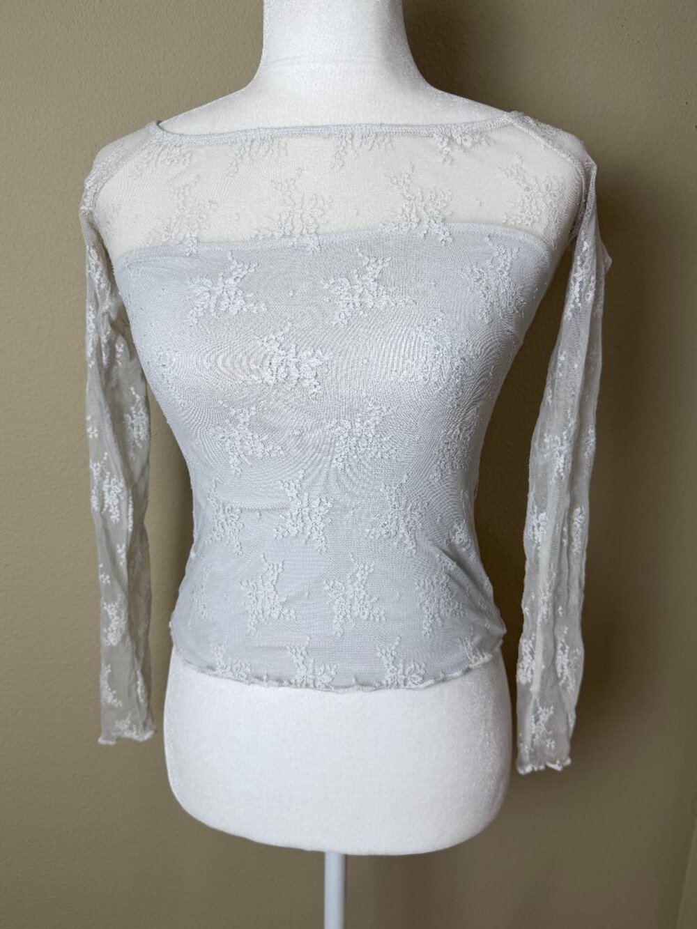 Abercrombie & Fitch Lace Overlay Long Sleeve Top Shirt Blouse Size XS
